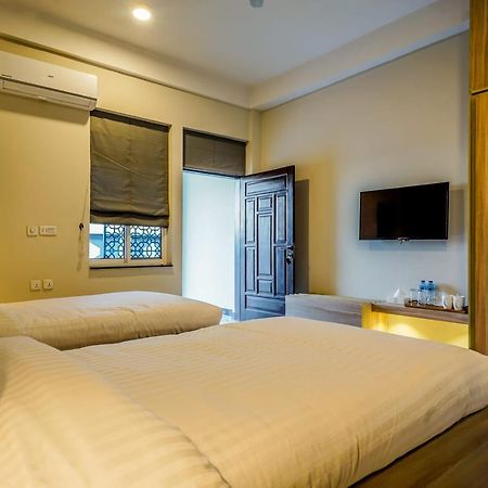 Roomy Crossroads Hotel, Peşaver Dış mekan fotoğraf
