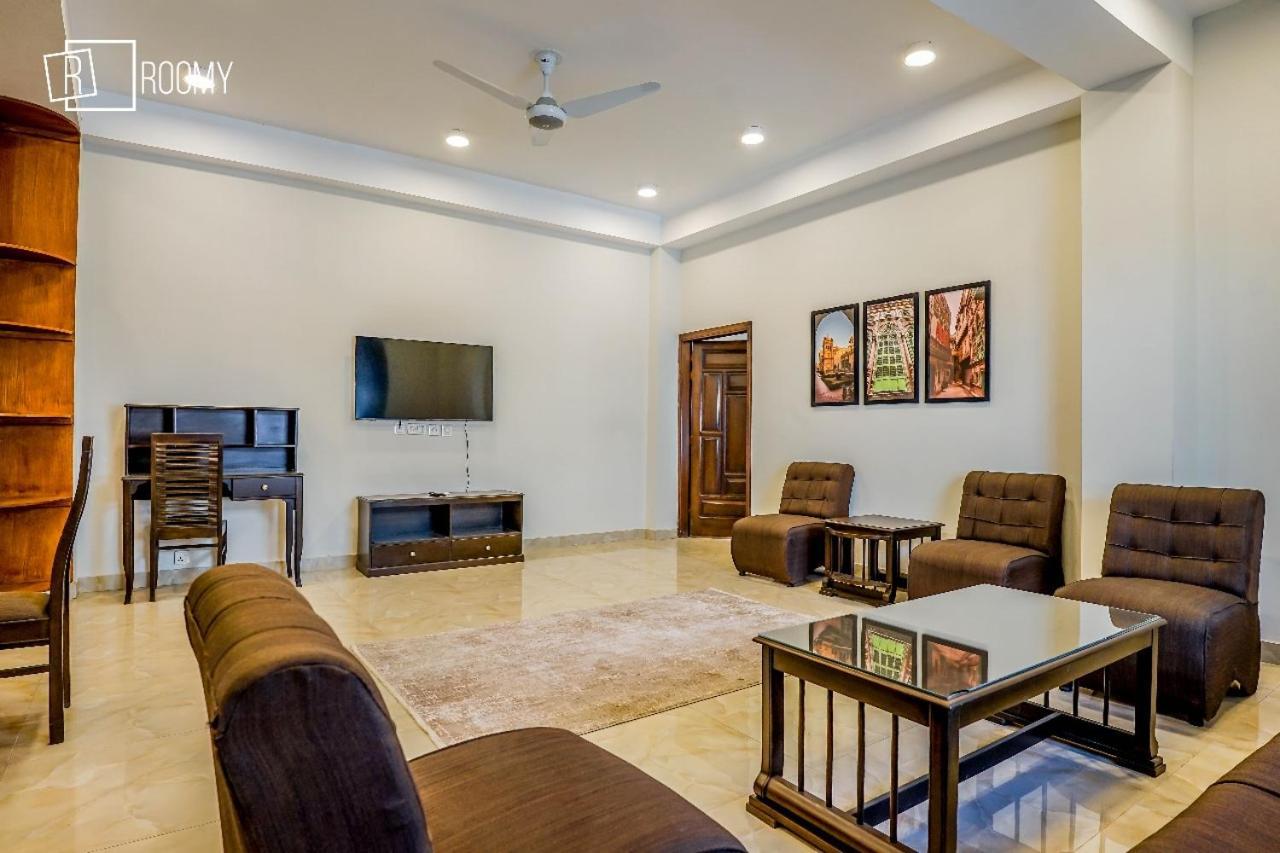 Roomy Crossroads Hotel, Peşaver Dış mekan fotoğraf